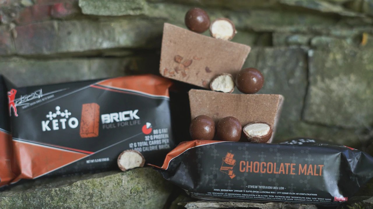 Keto Brick Keto Bar Chocolate Malt Canada in use